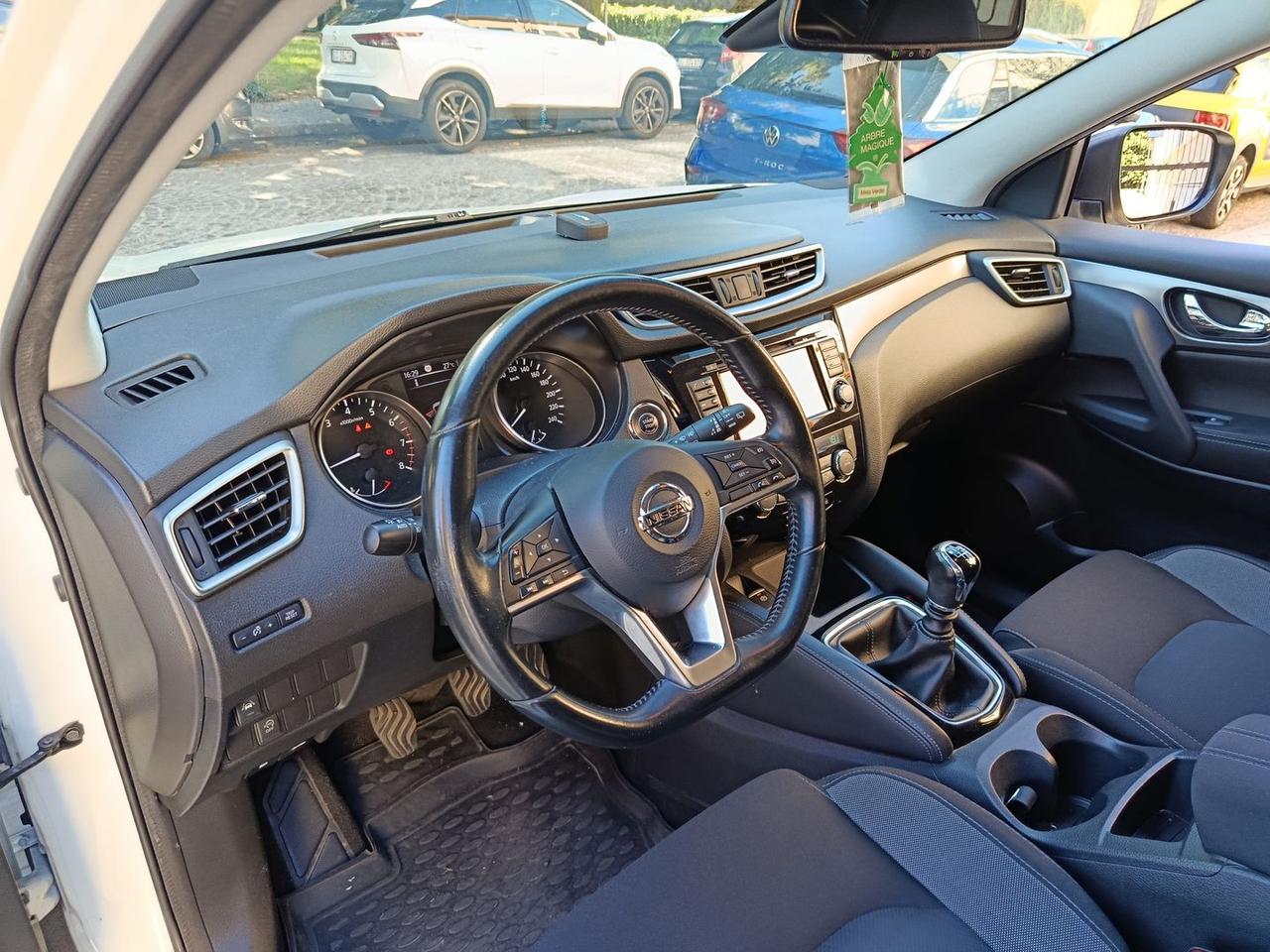 Nissan Qashqai 1.2 DIG-T Business #6661