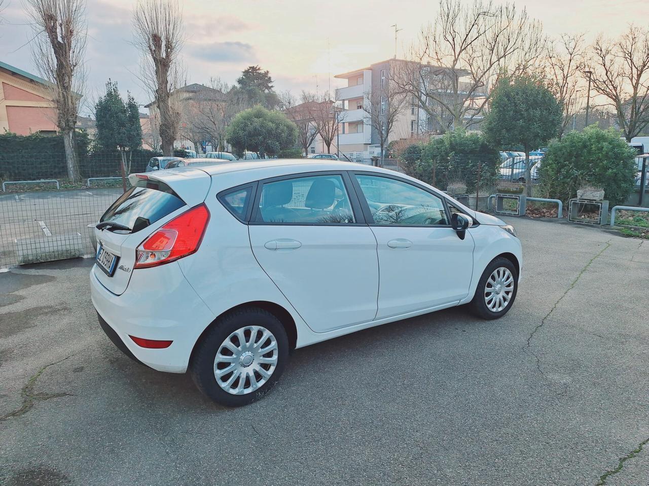 Ford Fiesta 1.4 5p. Bz.- GPL Titanium