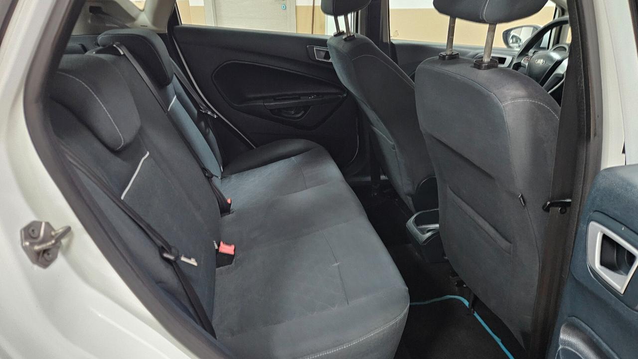 Ford Fiesta 1.4 TDCi 70CV 3 porte Titanium