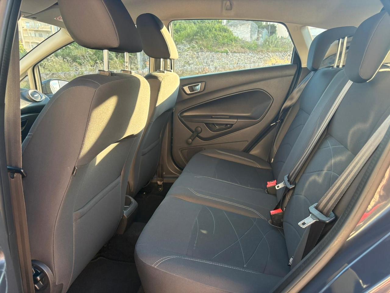 Ford Fiesta 1.5 TDCi 75CV 5 porte Titanium