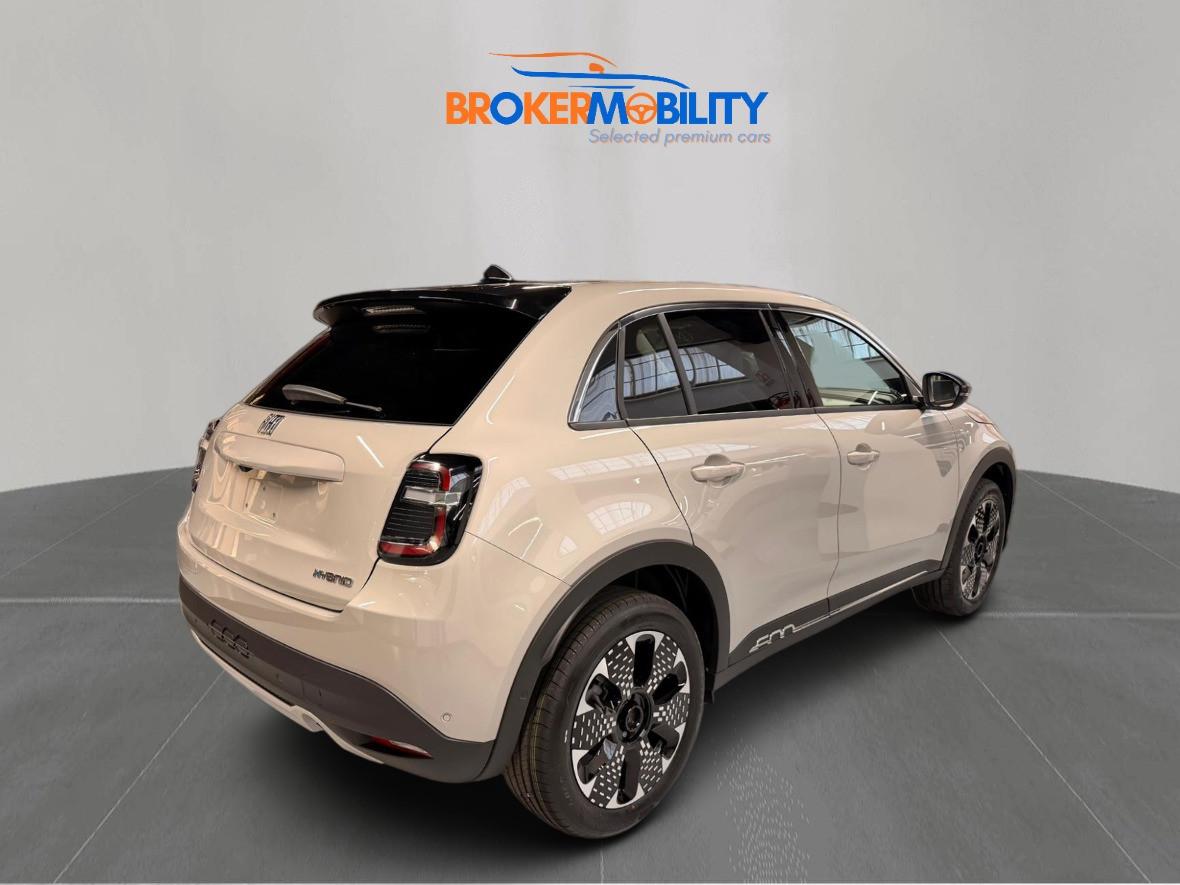 Fiat 600 Hybrid 110 CV DCT MHEV La Prima