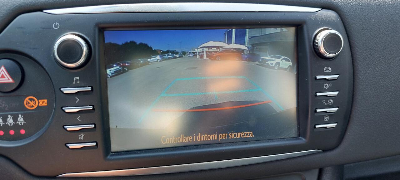 Toyota Yaris 1.5 5 porte Lounge