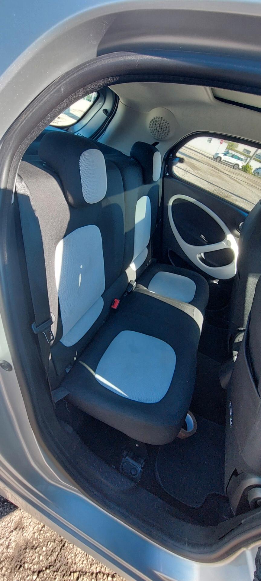 SMART FORFOUR 1,0 BENZINA 70 CV X NEOPATENTATI DOPPIO TETTO IMPECCABILE GOMME NUOVE