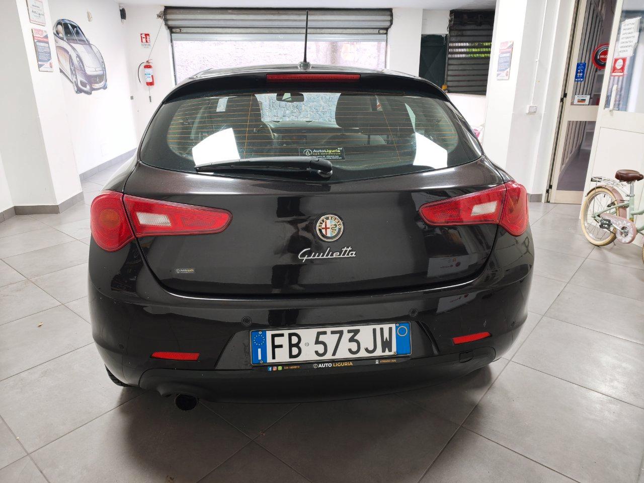 Alfa Romeo Giulietta 1.6 jtdm Distinctive 120cv LEGGI