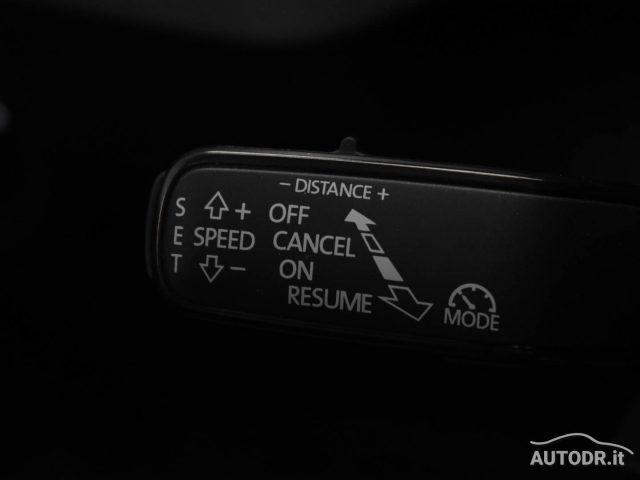 SKODA Kamiq 1.0 G-Tec Led adattivi, Sedili risc, Carplay, ACC