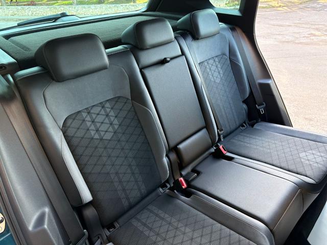 VOLKSWAGEN Tiguan 2.0 TDI 150 CV SCR DSG R-Line CERCHI DA 20''