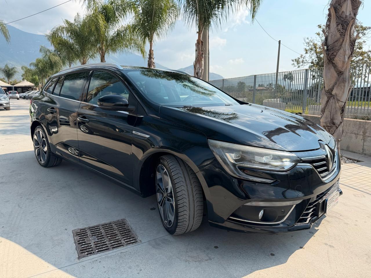RENAULT MEGANE SPORTER 2017 1.6 DIESEL 131 CV