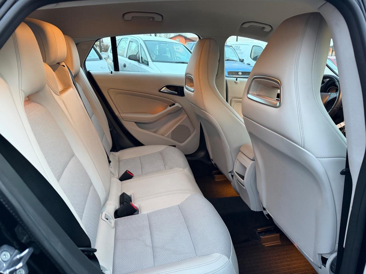 Mercedes-benz CLA 200 d Automatic Premium