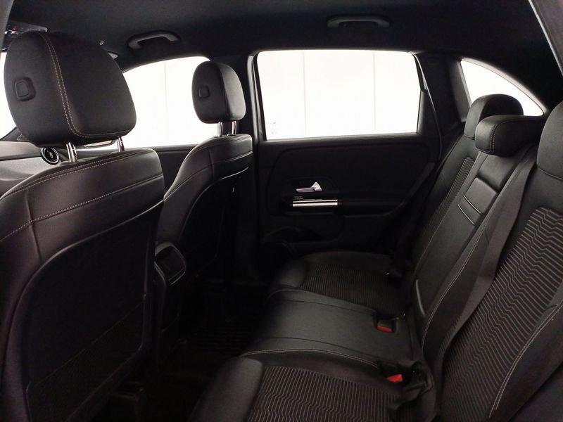 Mercedes-Benz Classe B - W247 2018 B 180 d Sport Plus auto