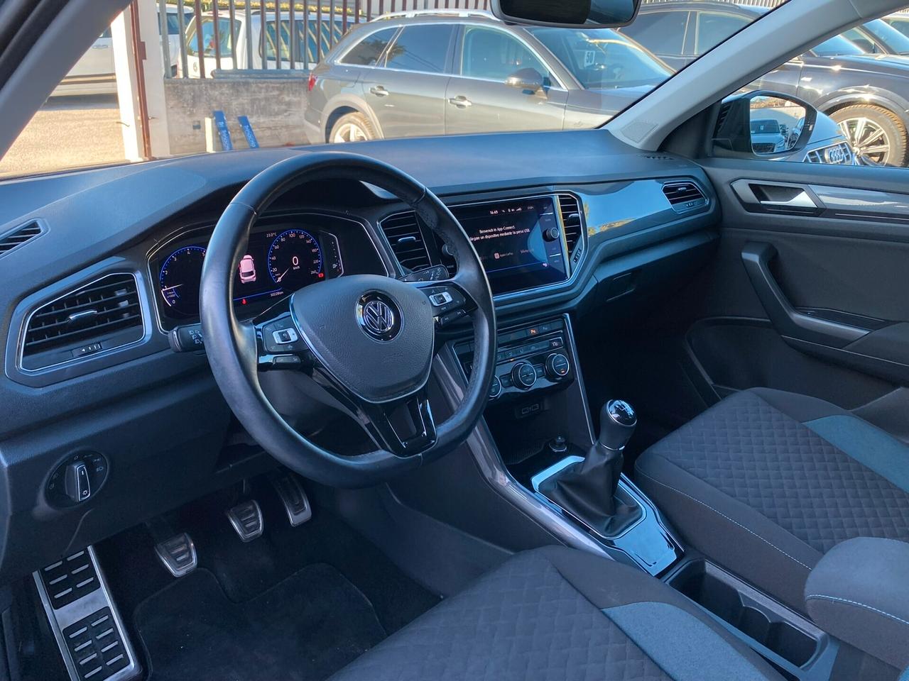 Volkswagen T-Roc Business IQ. Drive 1.0 TSI 116CV