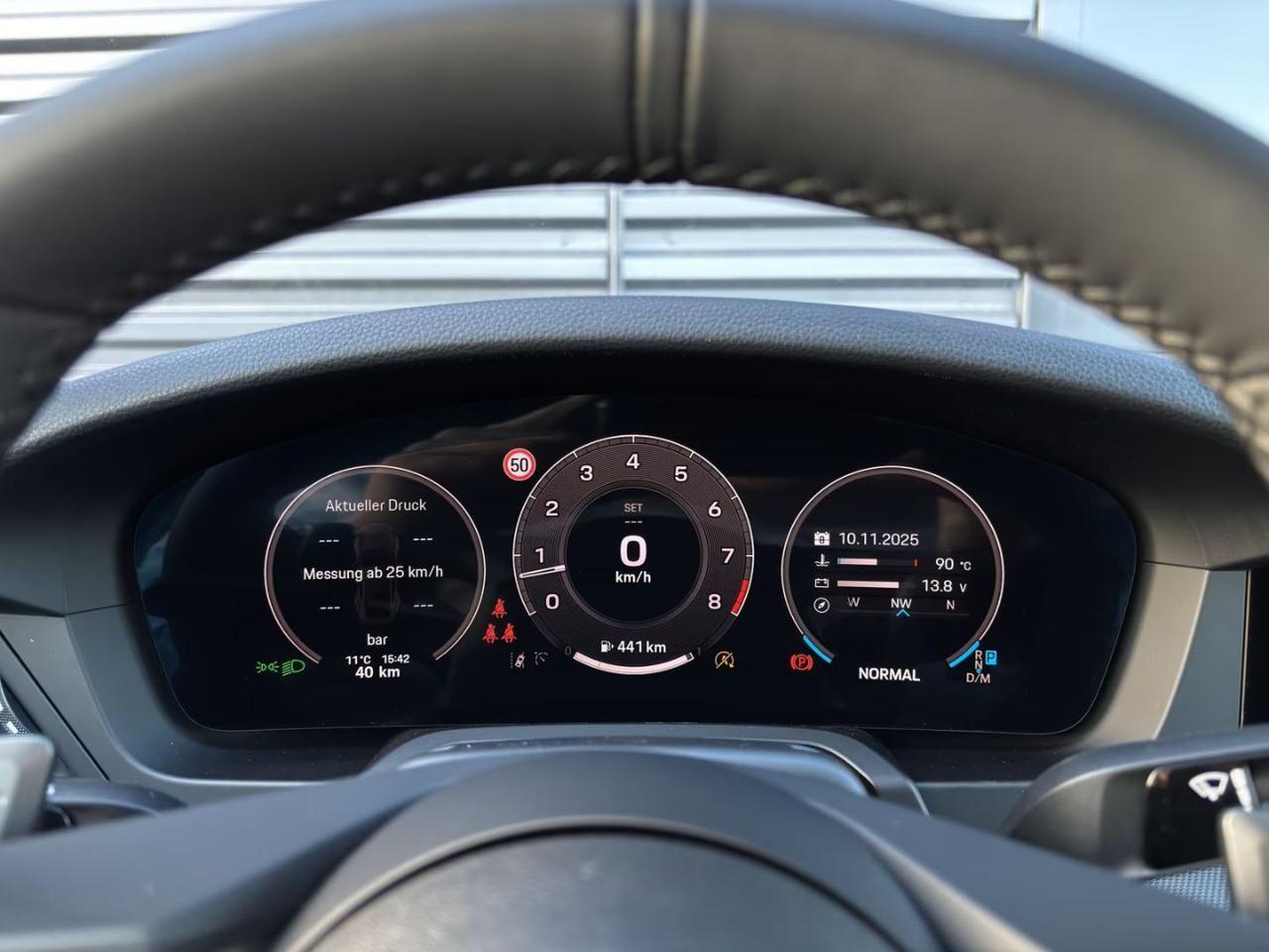 PORSCHE 992 911 Carrera