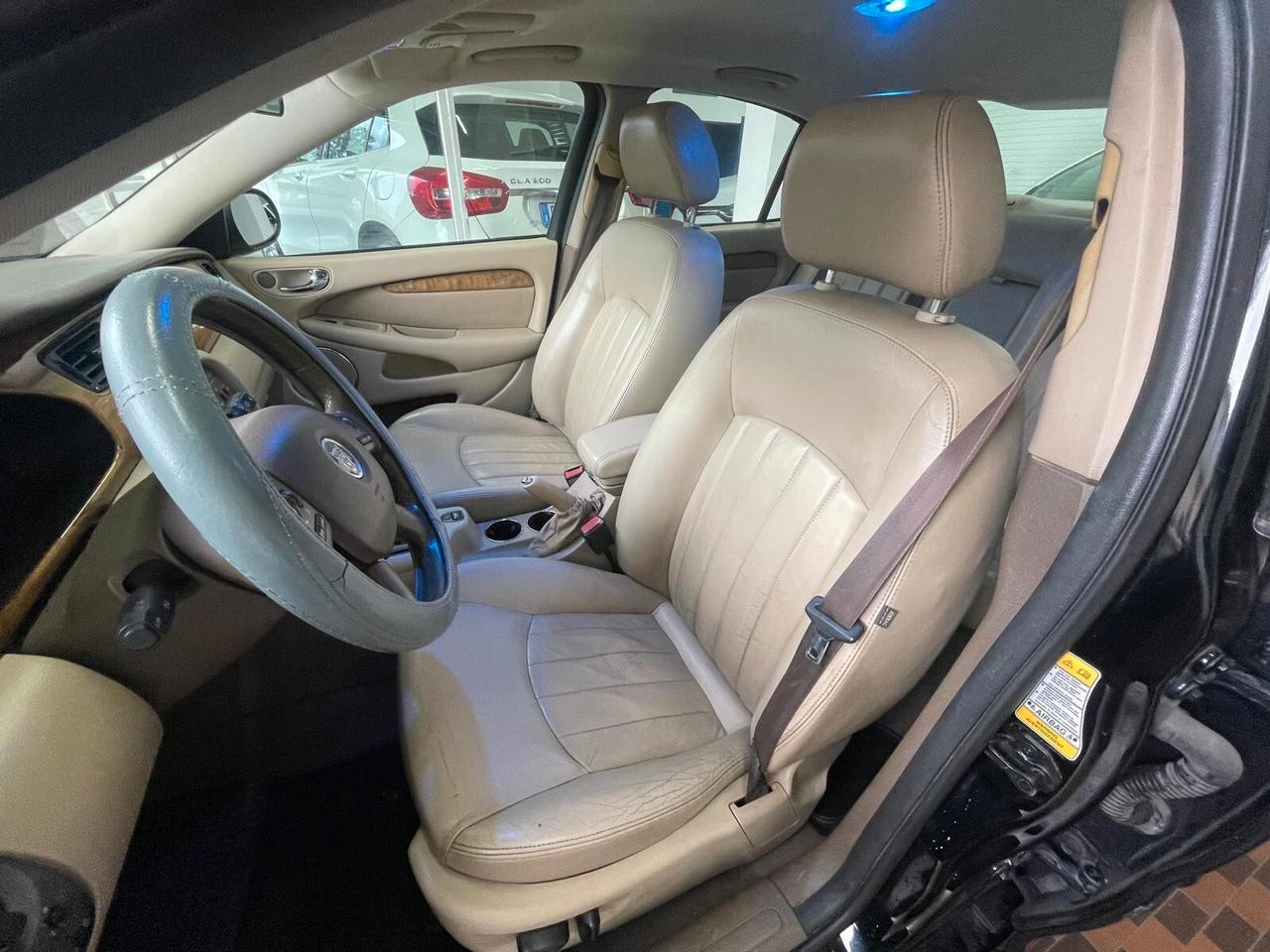 Jaguar X-Type 2.0D cat Executive EU3