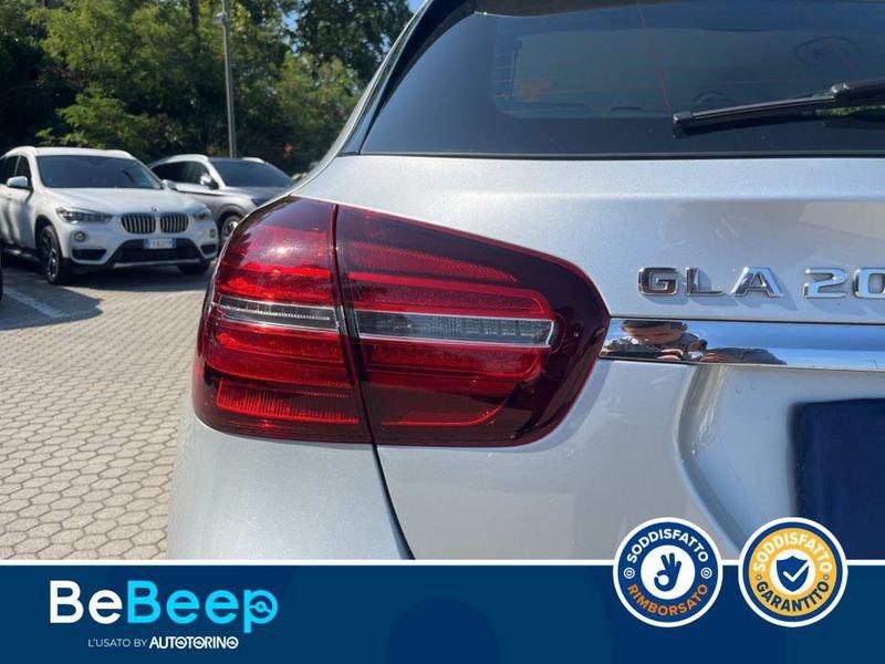 Mercedes-Benz GLA 200 D SPORT AUTO