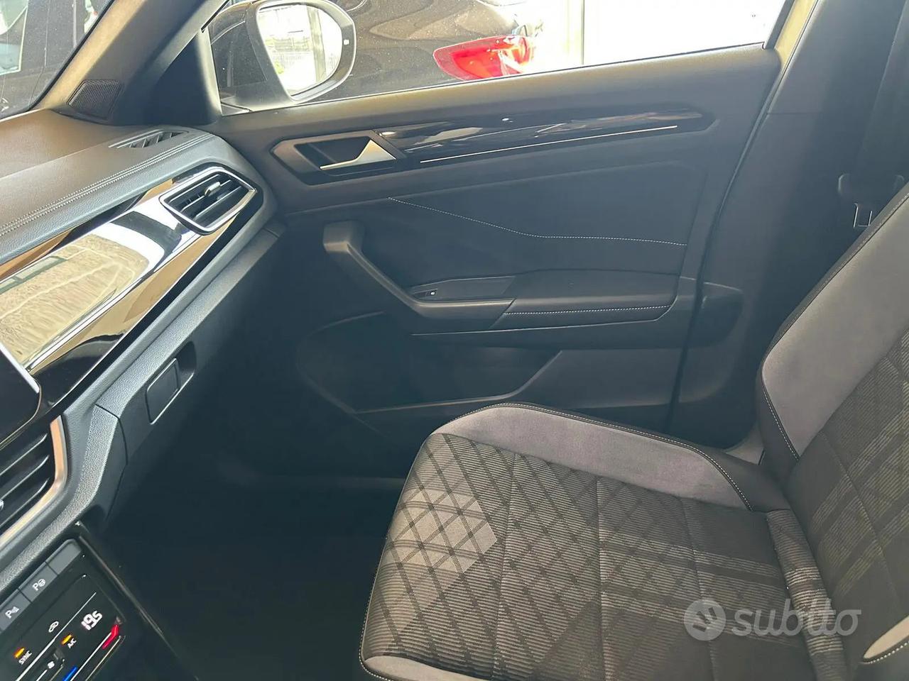 Volkswagen T-Roc 1.0 TSI R-Line