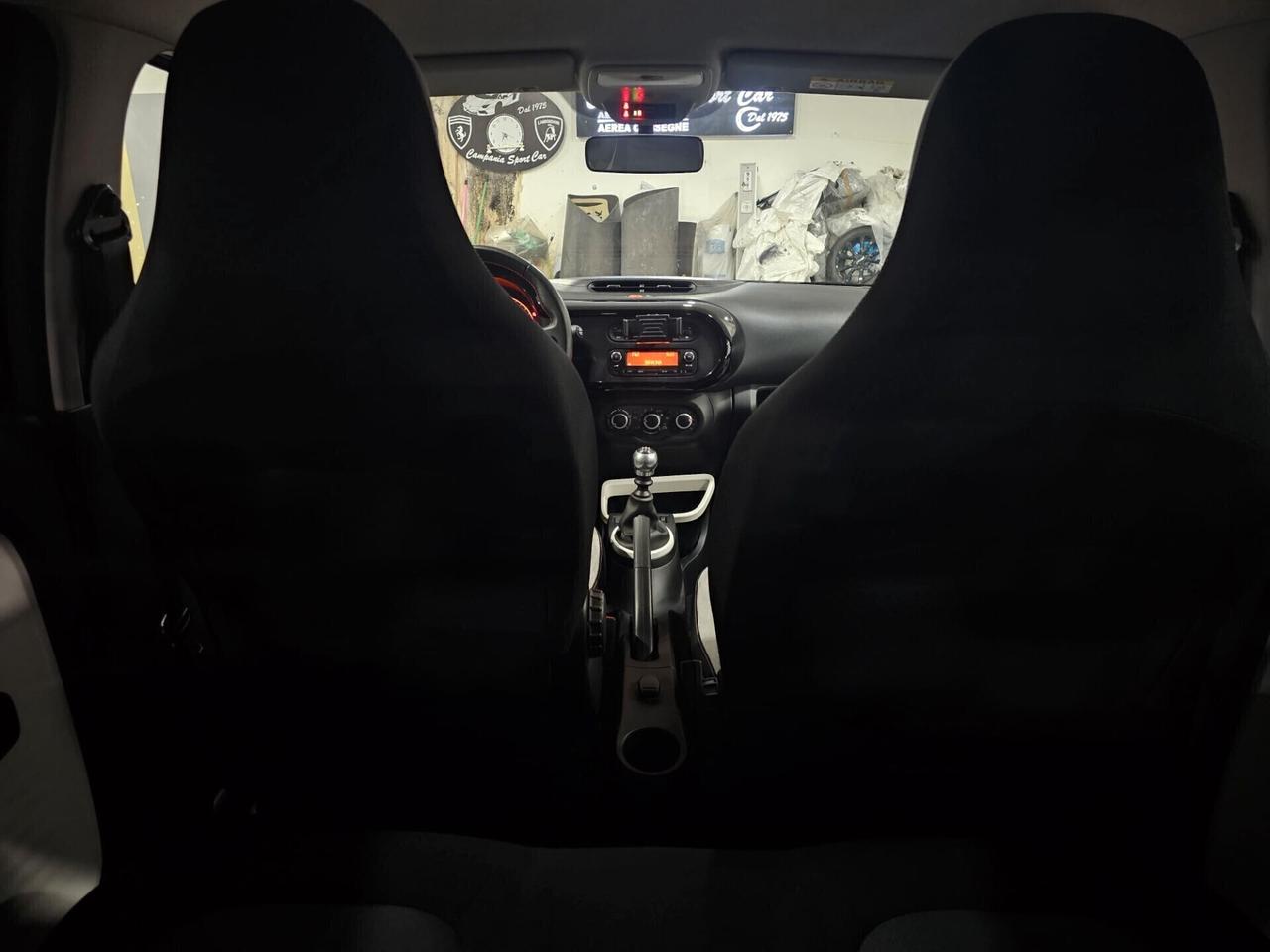 NUOVA RENAULT TWINGO INTENS TCe 0.9 BENZ 90CV TOTAL BLACK EDITION