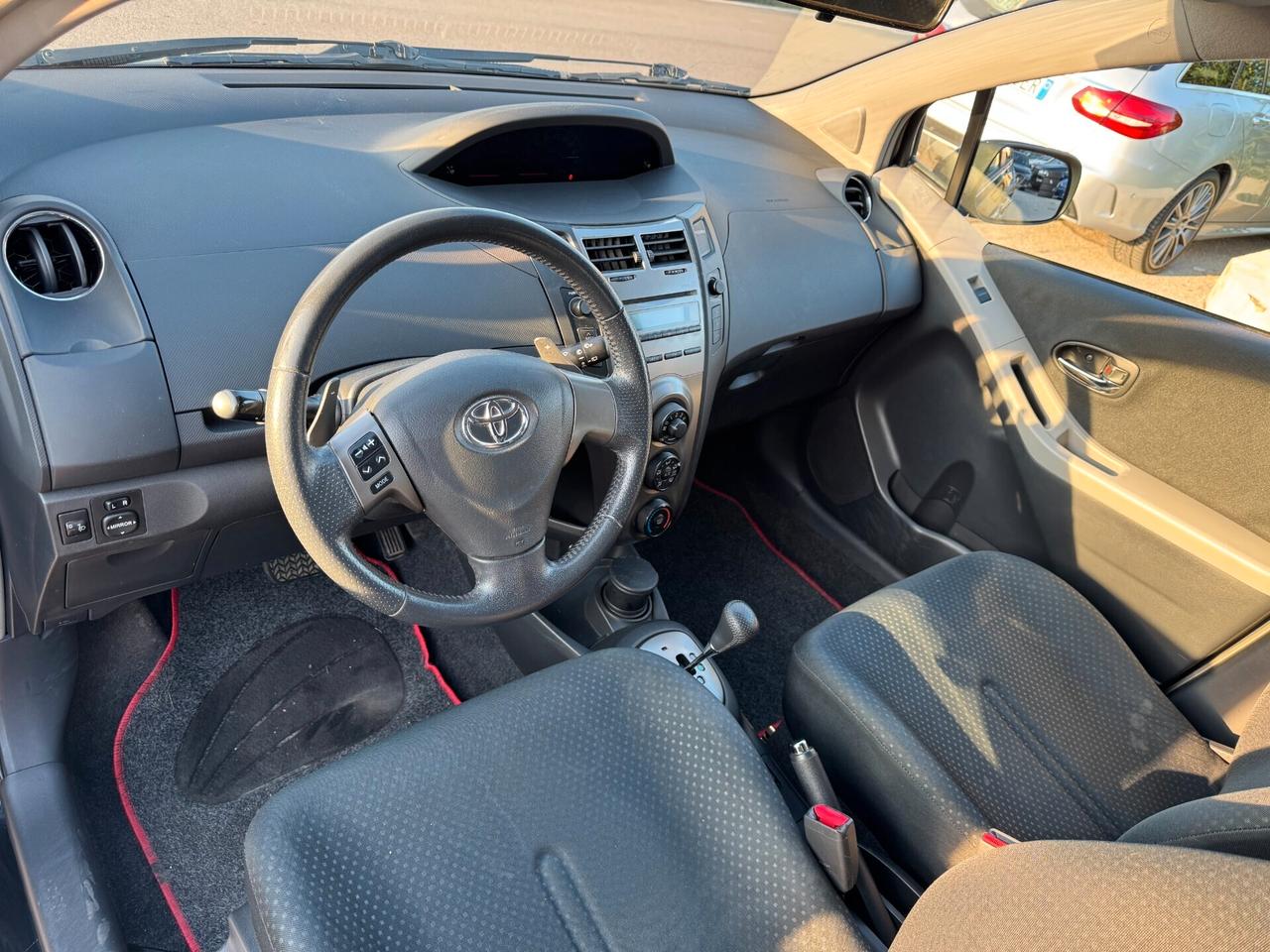 Toyota Yaris 1.3 5 porte M-MT Sol