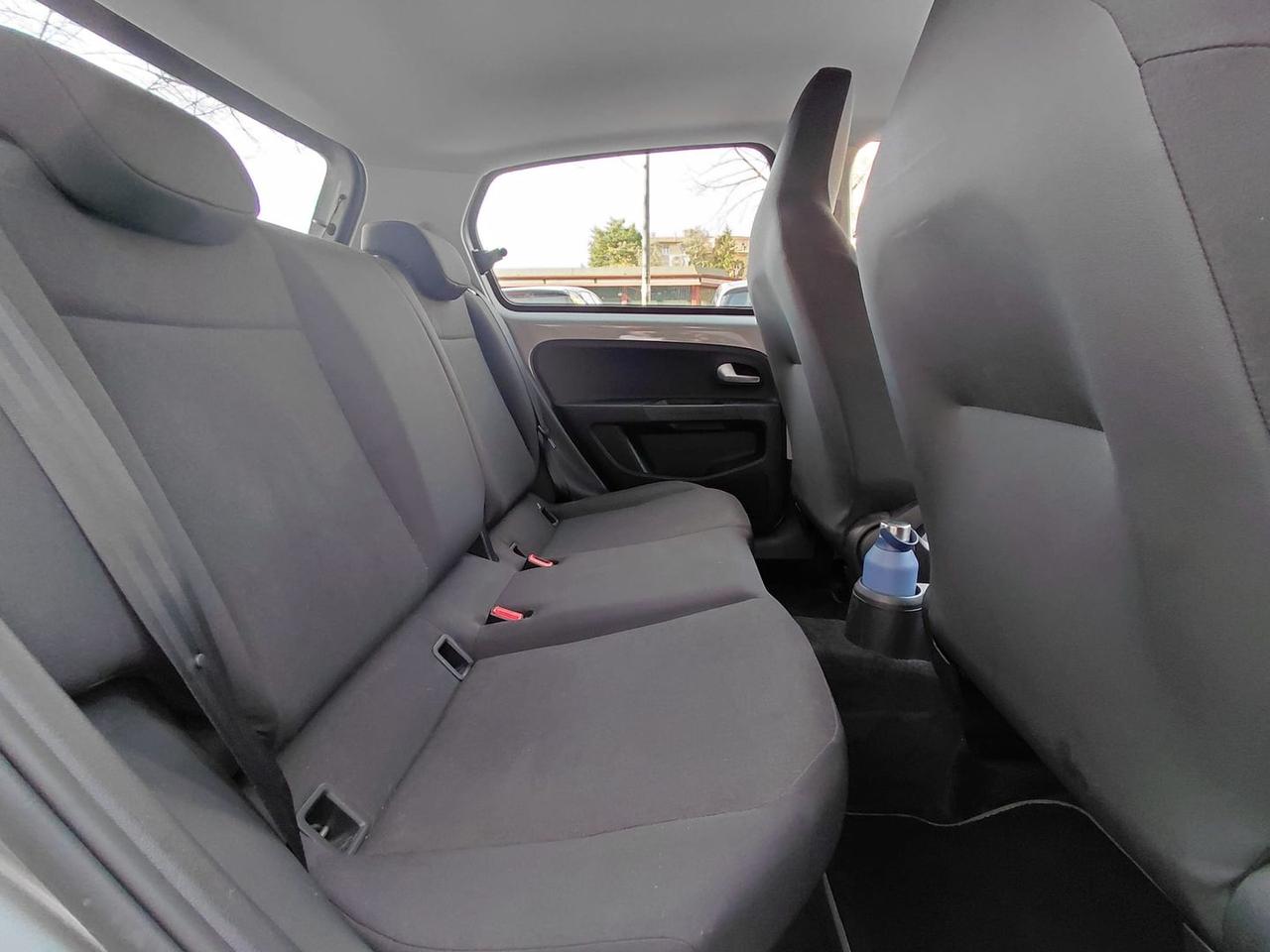 Volkswagen up! High up! #8348