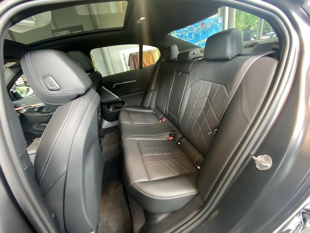 BMW i5 M60 Berlina Auto