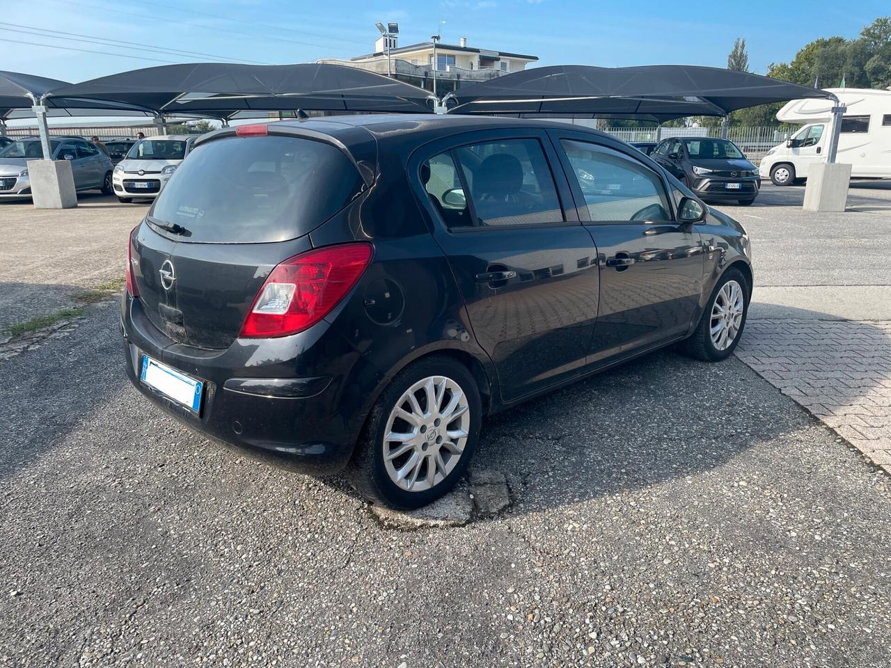 Opel Corsa 1.2 80CV 5 porte GPL-TECH Club