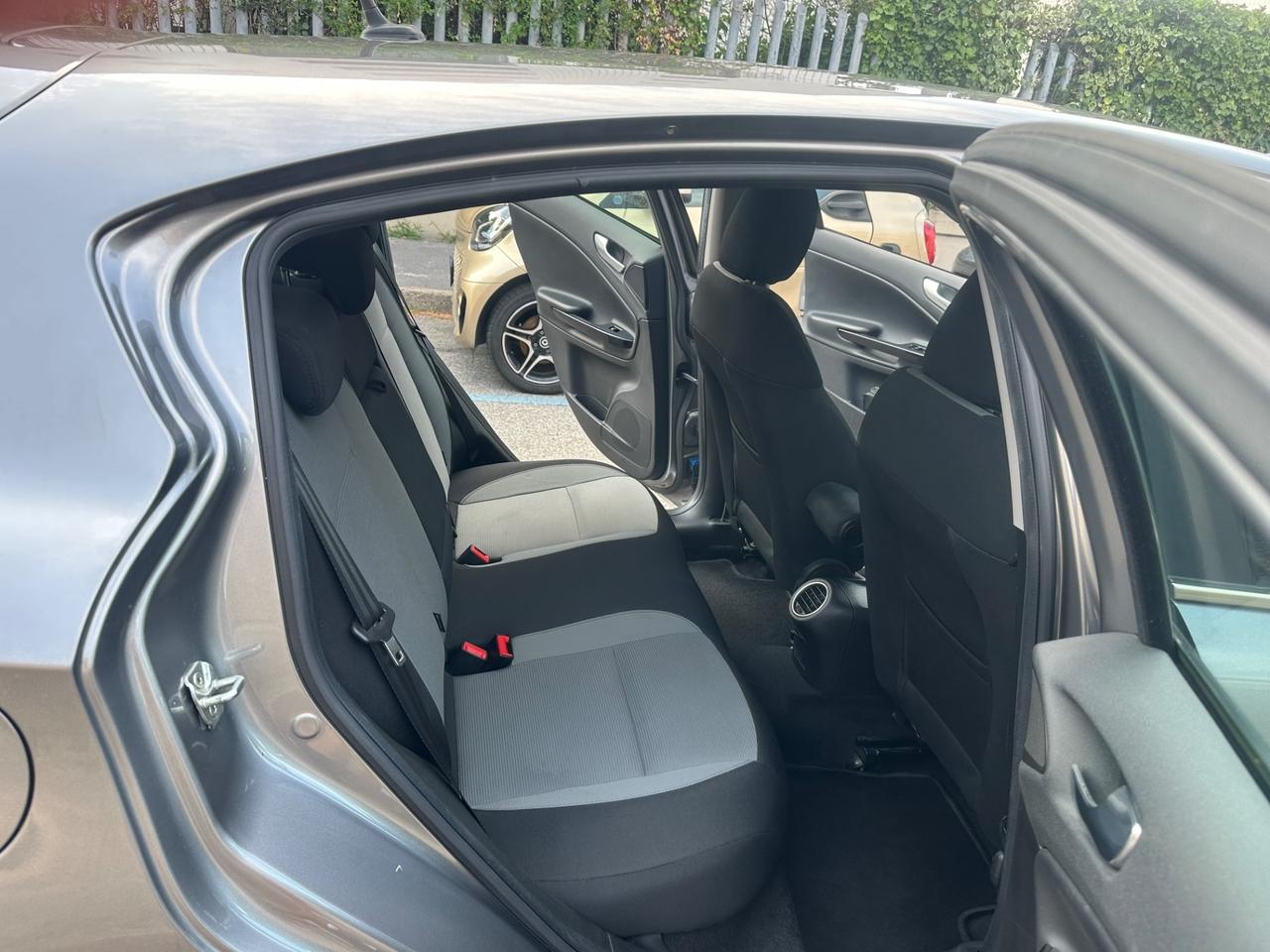 Alfa Romeo Giulietta 1.4 Turbo 120 CV - ok neopatentati