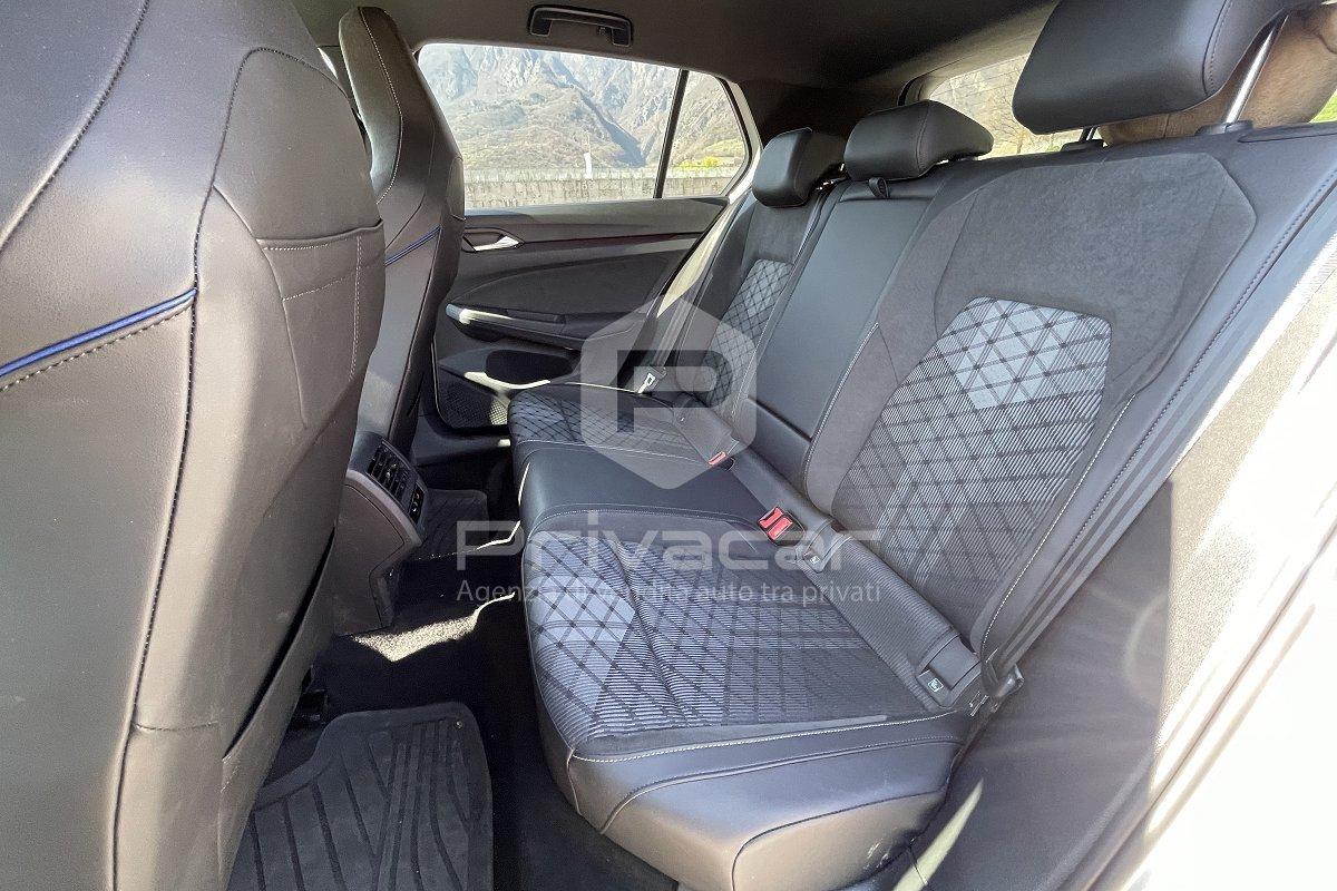 VOLKSWAGEN Golf 2.0 TDI 150 CV DSG SCR R-Line Plus