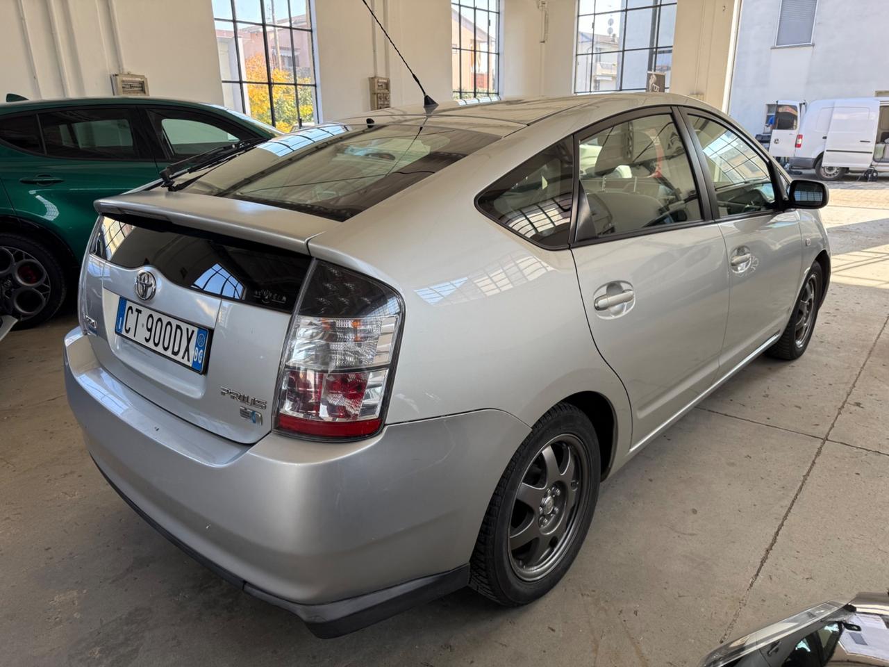 Toyota Prius 1.5i 16V