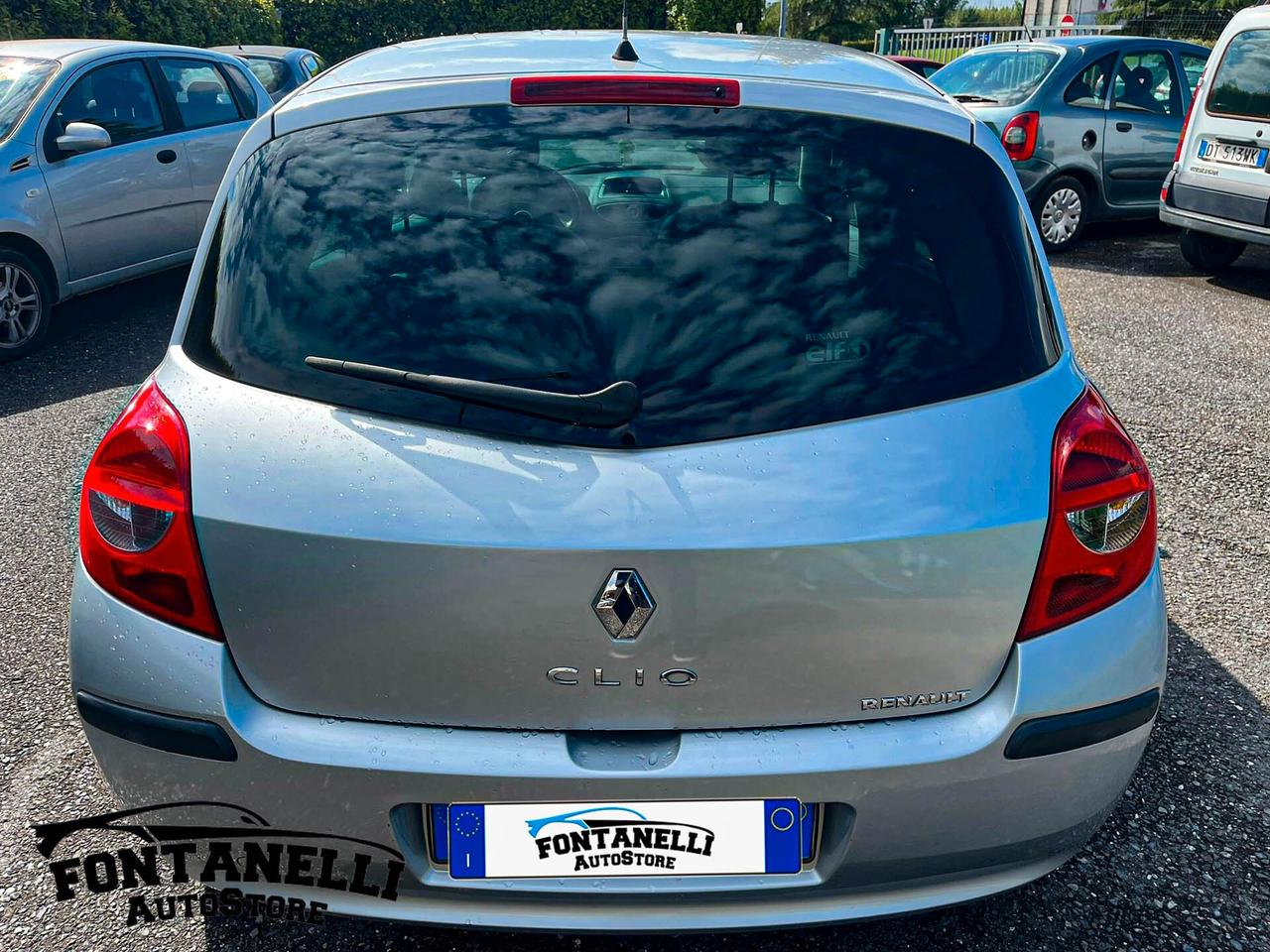 Renault Clio Storia 1.2 16V 5 porte Dynamique