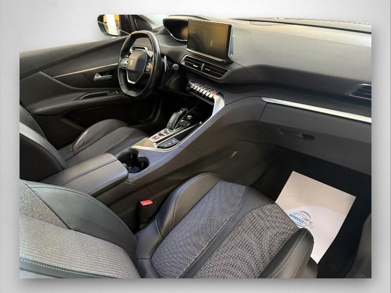 Peugeot 3008 BlueHDi 130 S&S EAT8 Allure
