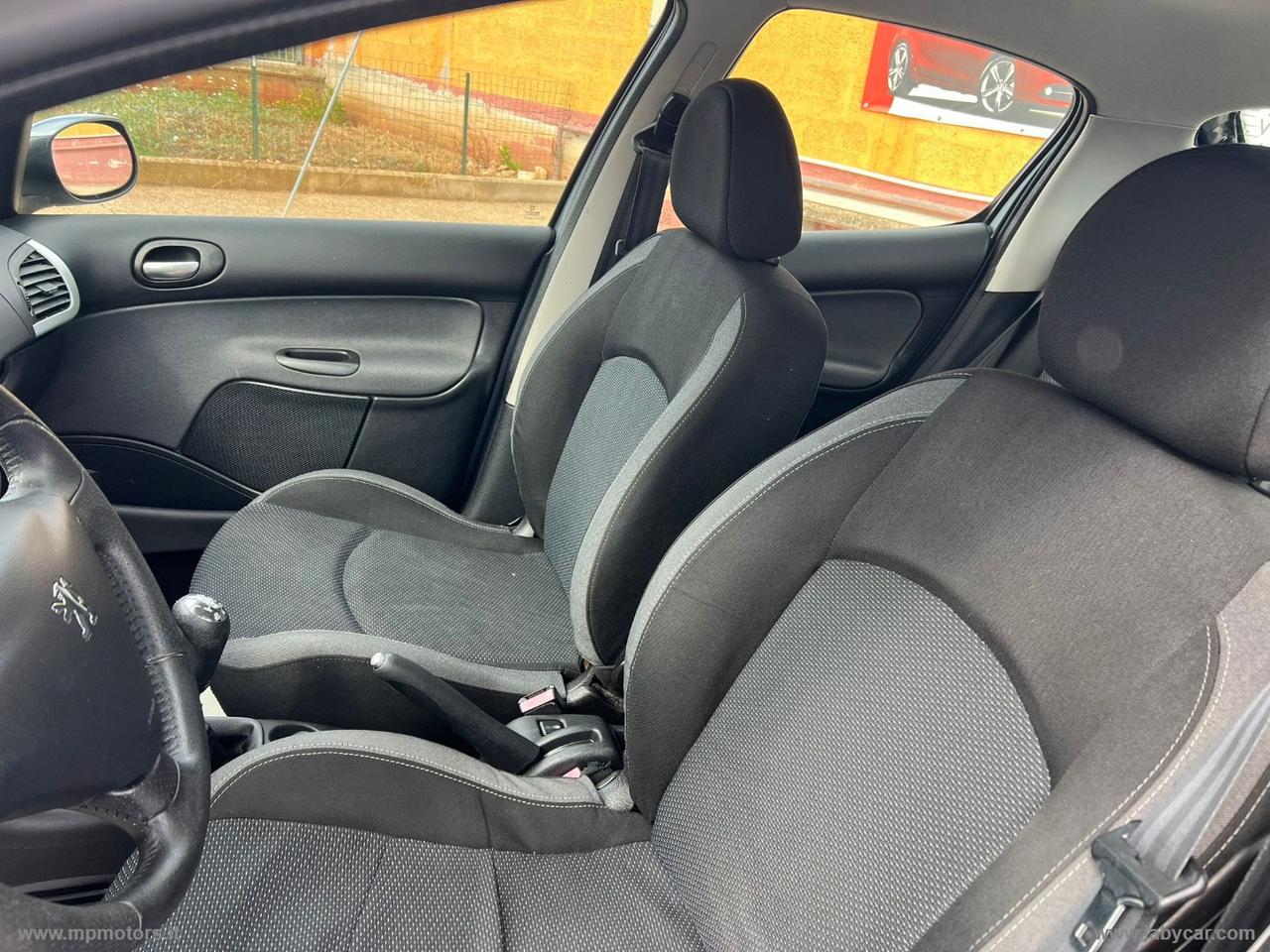 PEUGEOT 206 PLUS TRENDY 1.1 60CV PER NEOPATENTATI