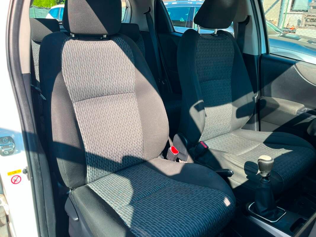 Toyota Yaris 1.4 d-4d Lounge s CL 5p