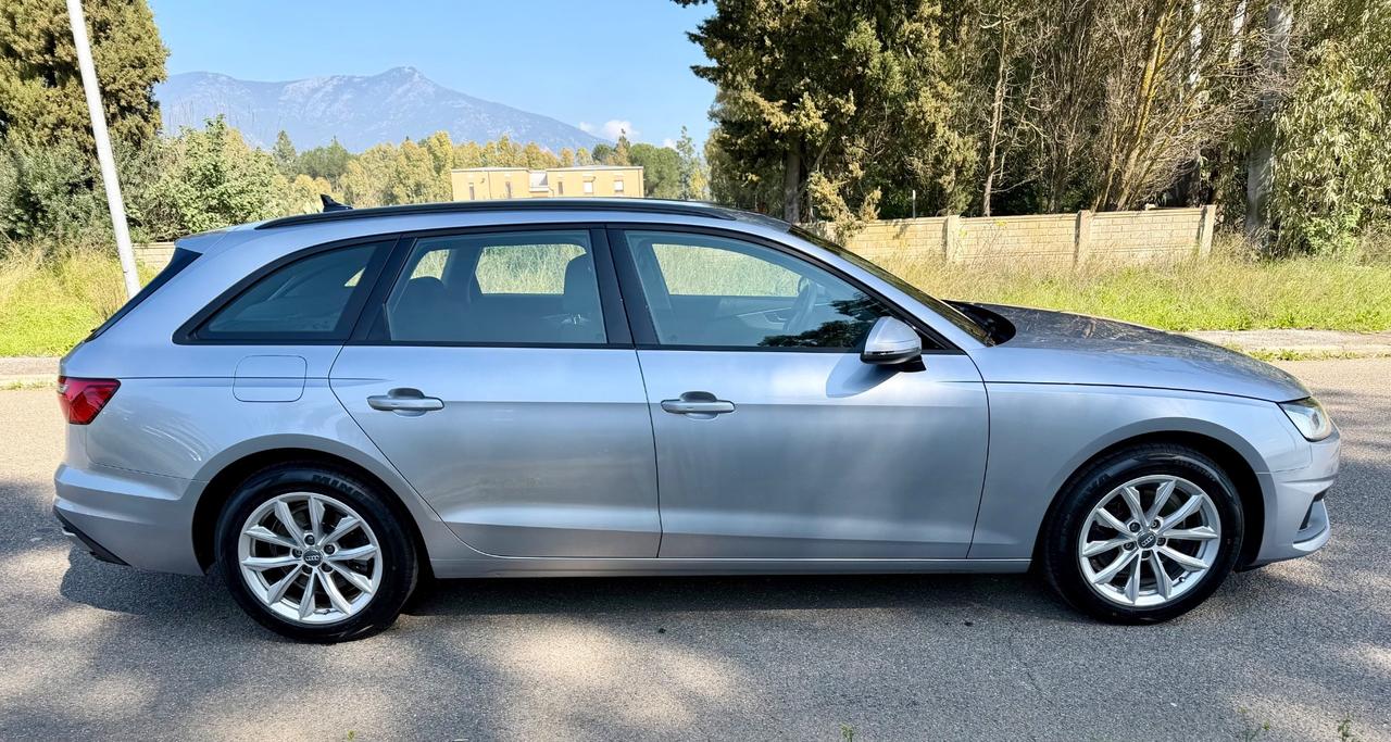 Audi A4 Avant 35 TDI/163 CV S tronic Business Advanced