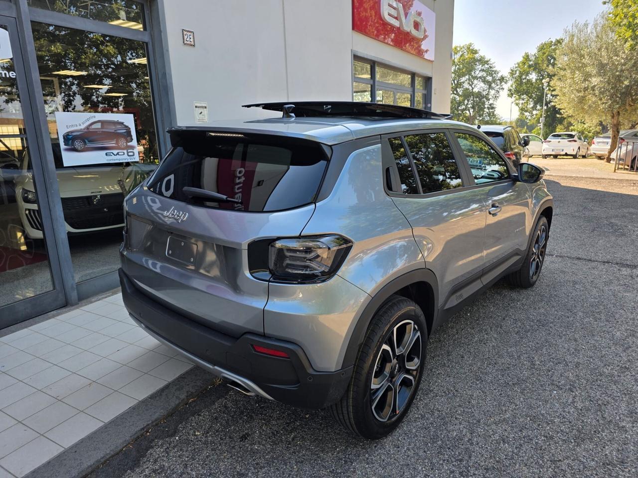 Jeep Avenger 1.2 Turbo 100 CV MHEV Summit