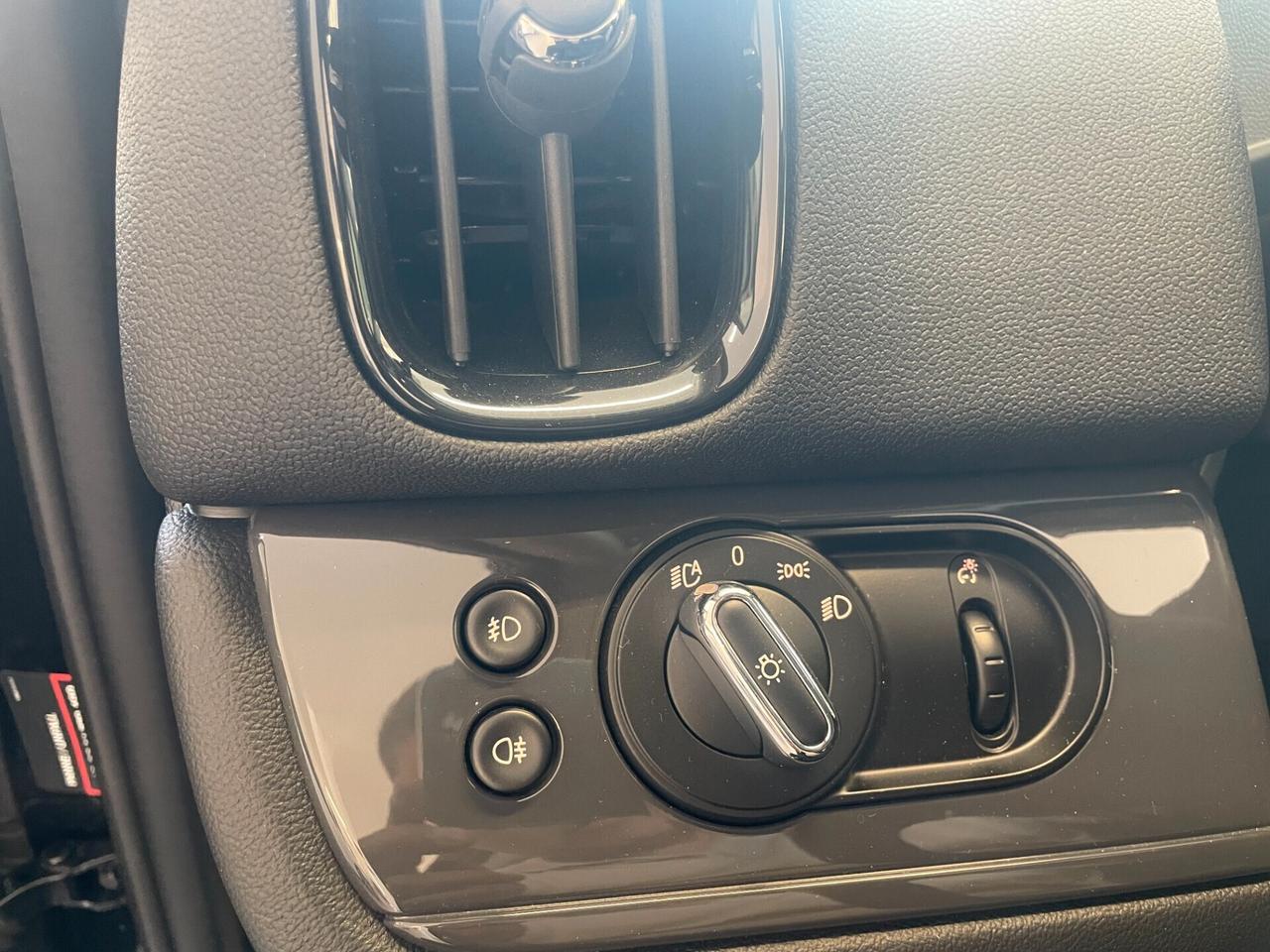 Mini 1.5 Cooper Countryman Automatica NEOPATENTATI