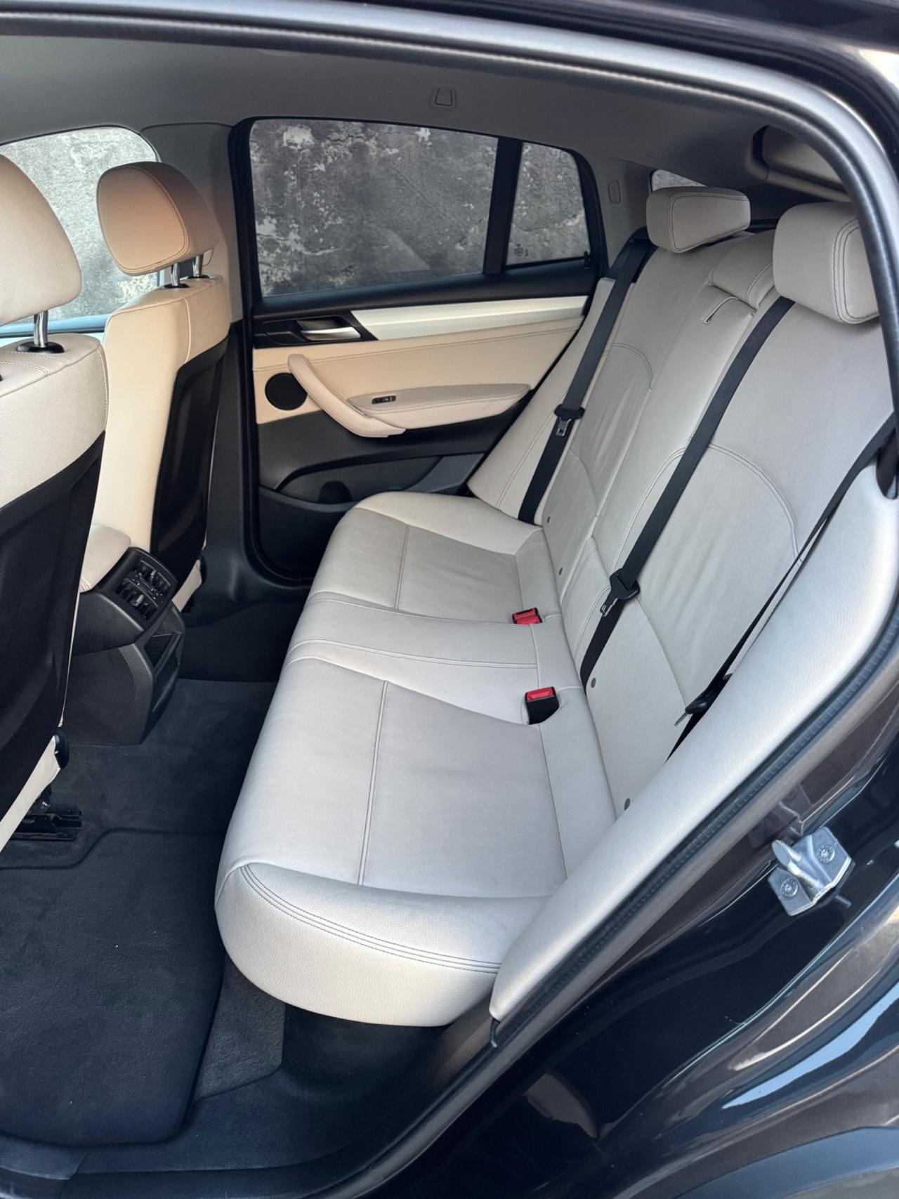 Bmw X4 2.0 INTERNI IN PELLE