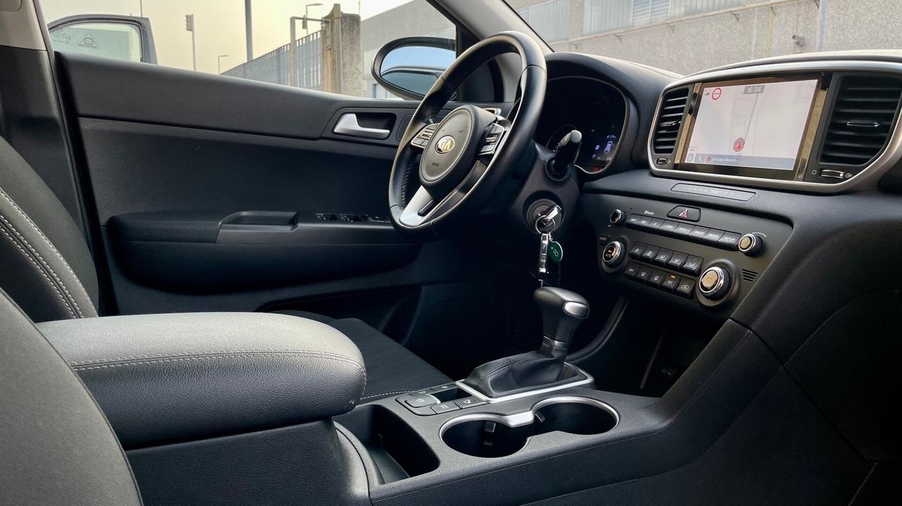 KIA SPORTAGE 1.6 BUSINESS CLASS CRDI DCT7 MH 2WD 136CV - FULL LED, CARPLAY, NEOPATENTATI
