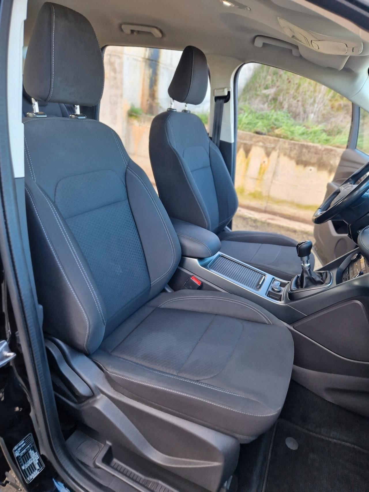 Ford Kuga 1.5 TDCI 120 CV S&S 2WD Business