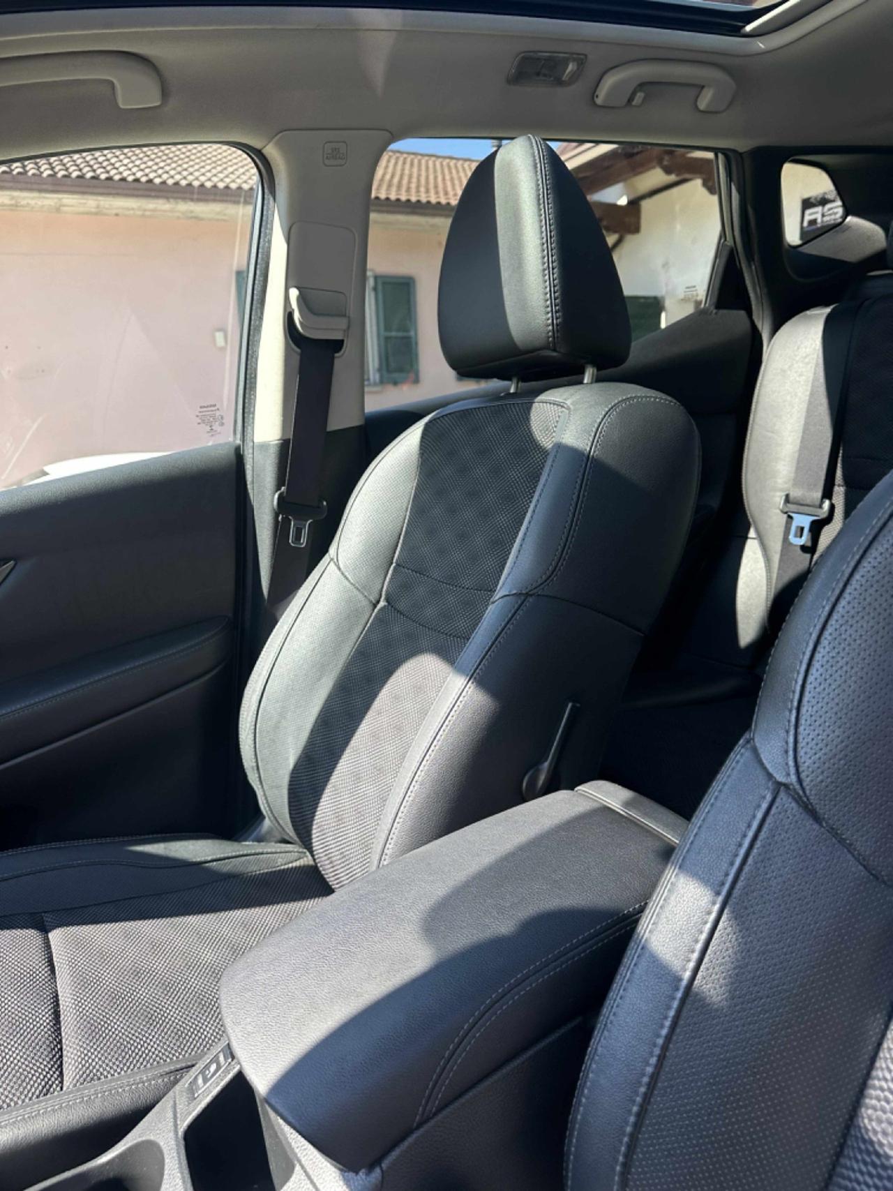 Nissan QASHQAI 1.6 dCi TEKNA TETTO FULLOPT 360CAM