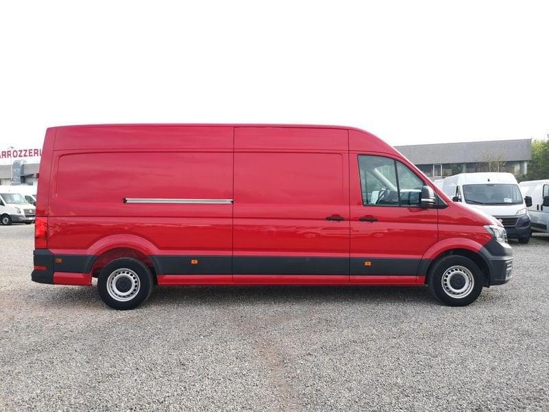 Volkswagen Crafter 35 2.0 TDI 140CV PL-TA Furgone con rampa per moto