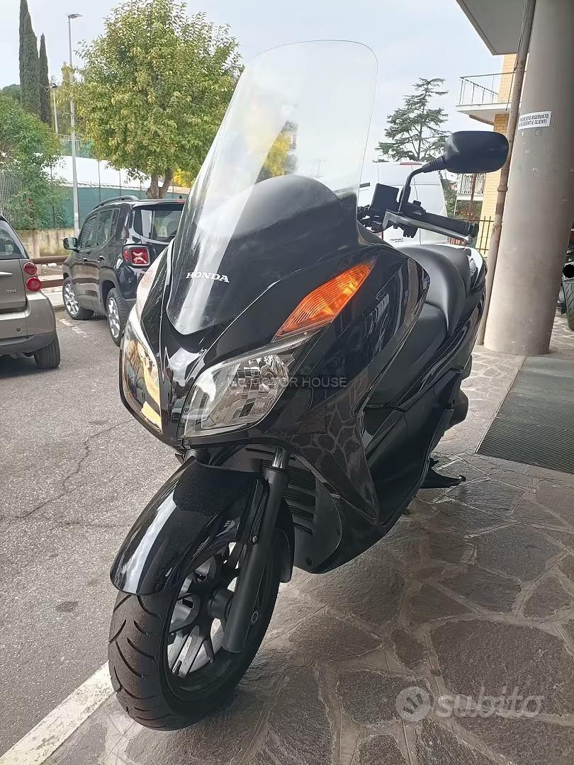 Honda forza 300 +0maggi0 casco+rate no busta+permu