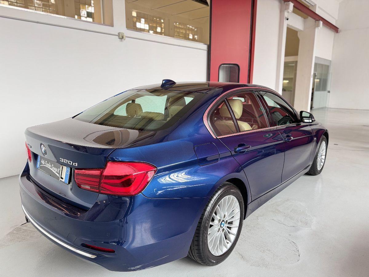 BMW - Serie 3 - 320d Luxury