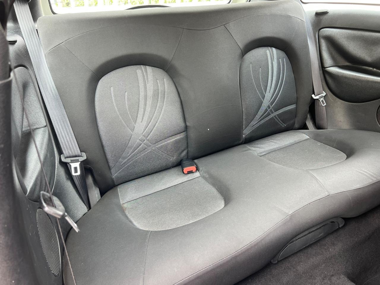 Lancia Ypsilon 1.3 MJT 75 CV 2011