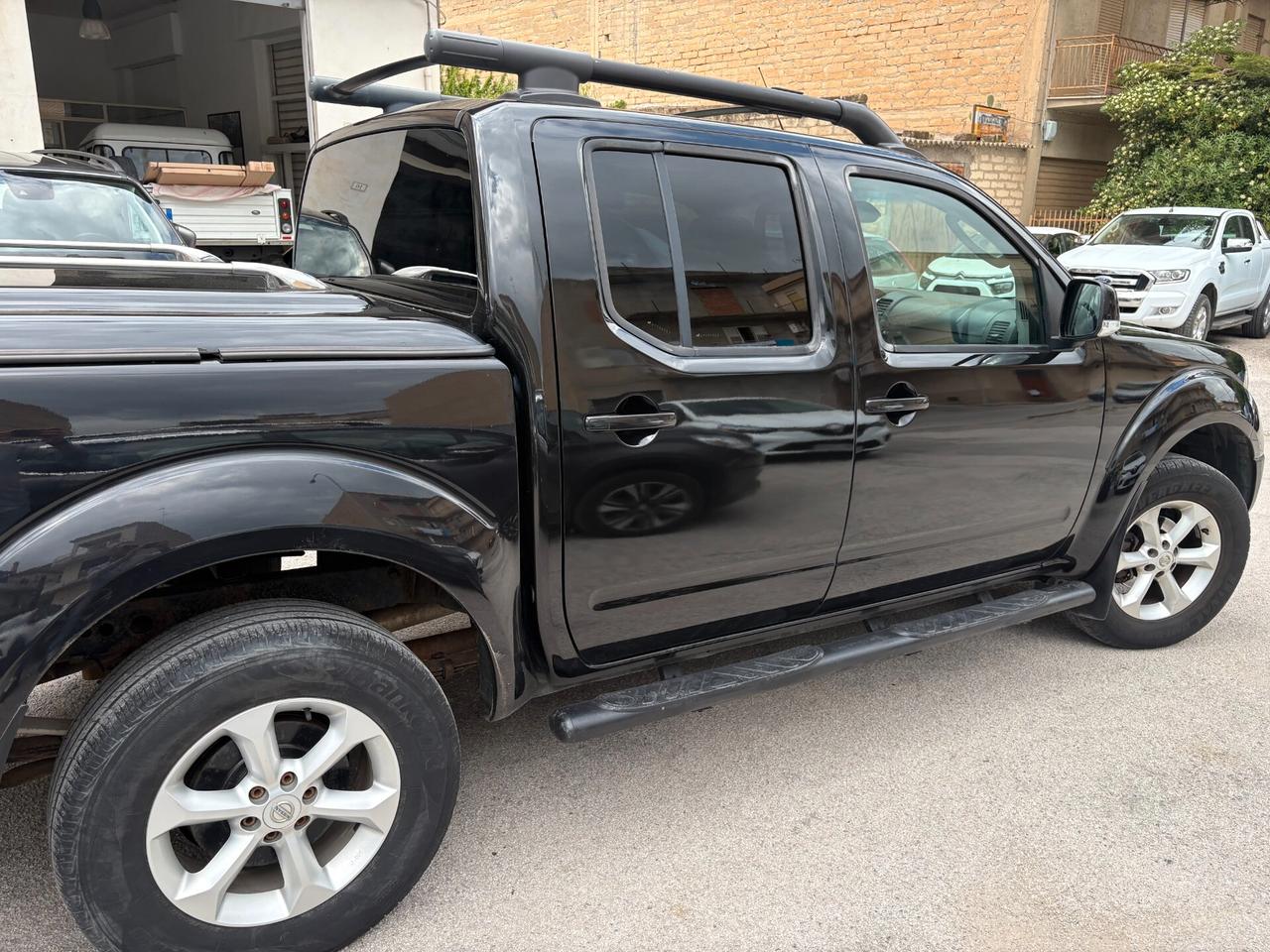 Nissan Navara 2.5 dCi 4 porte Double Cab Platinum