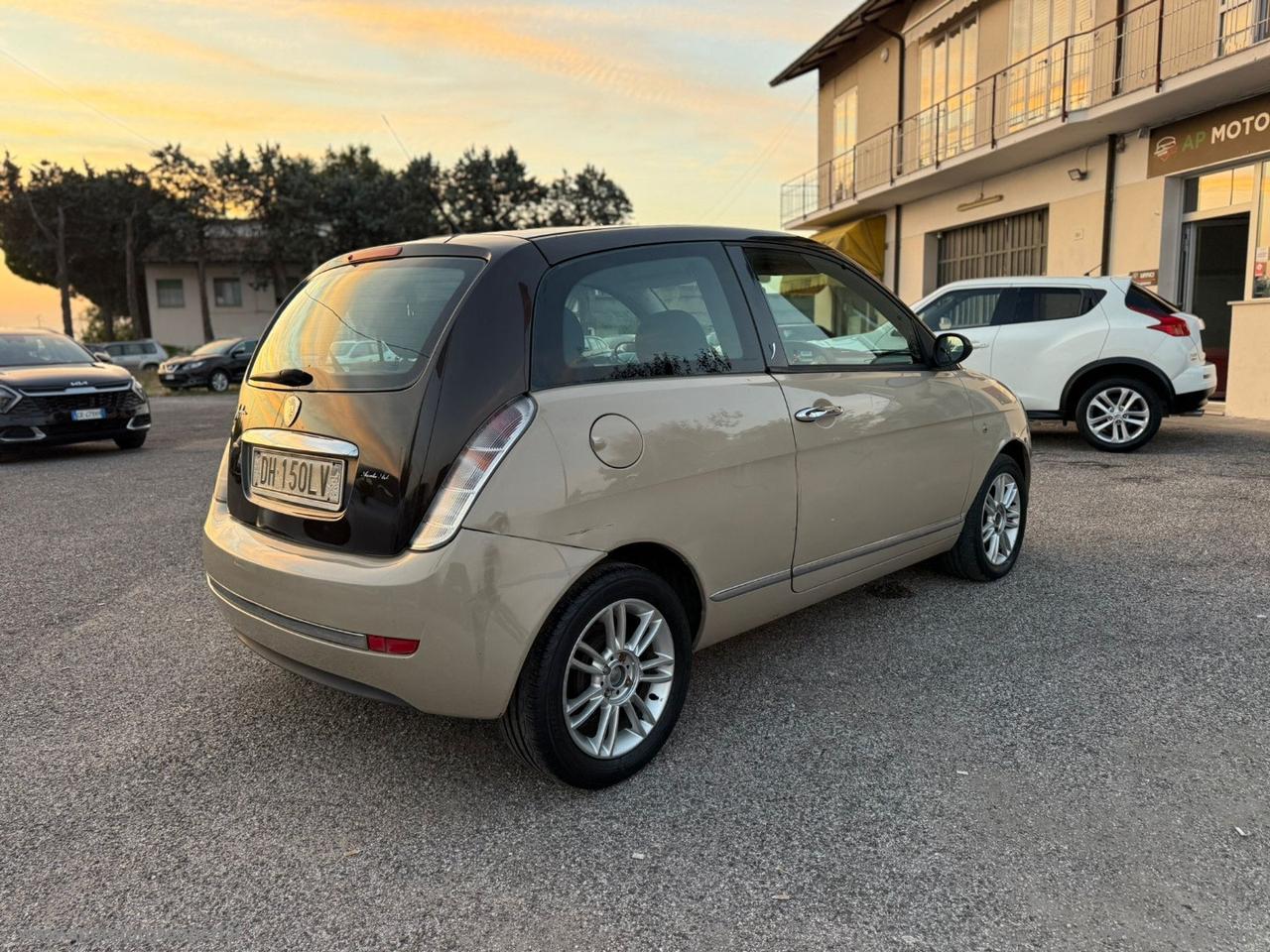 LANCIA Ypsilon 1.4 Oro
