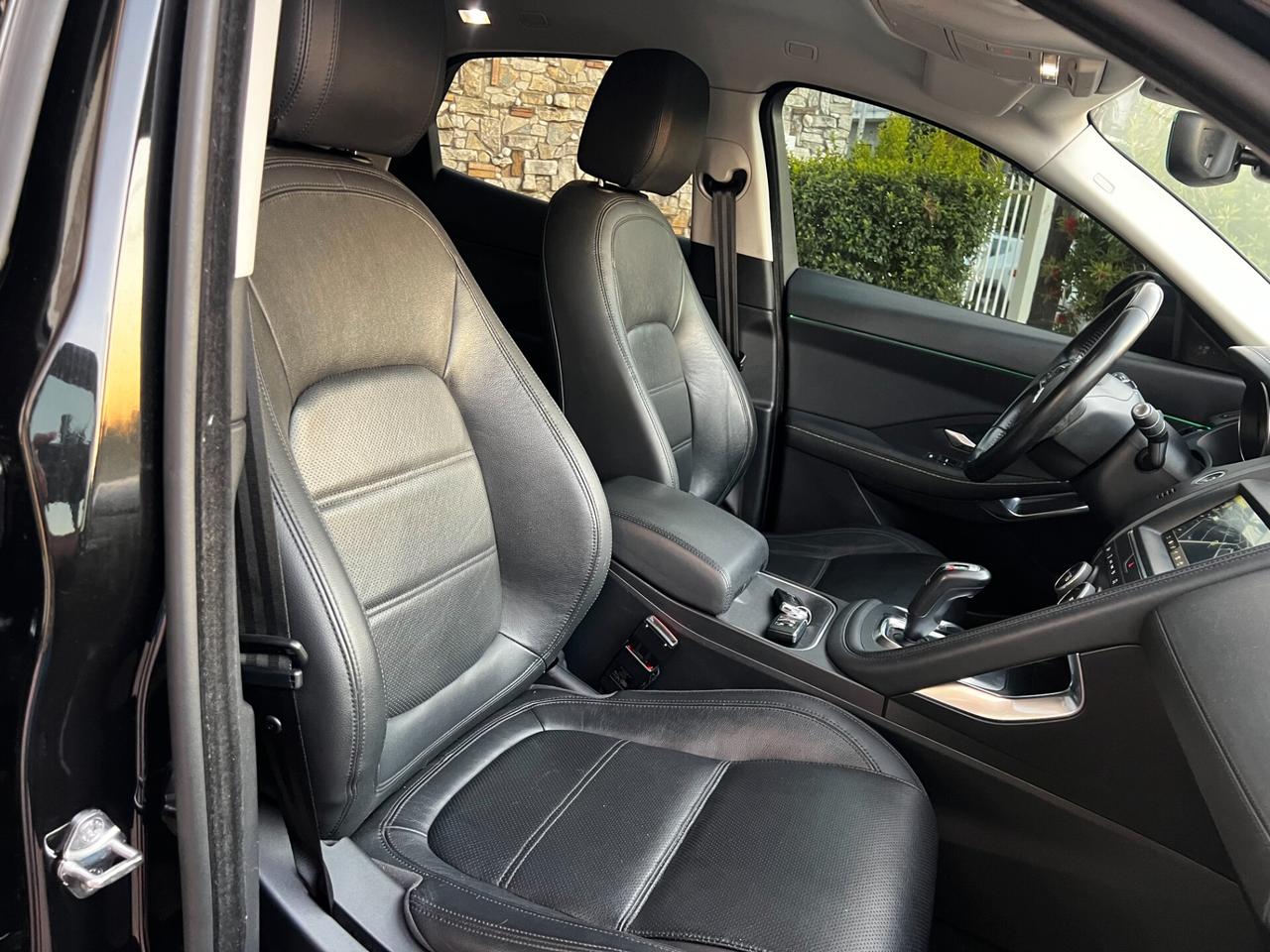 Jaguar E-Pace 2.0D 180 CV AWD aut. R-Dynamic