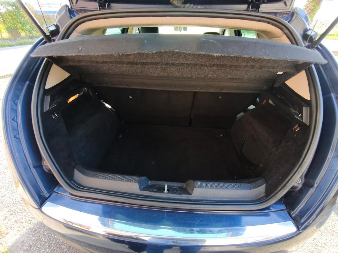 Lancia Delta 1.6 MJT DPF Oro