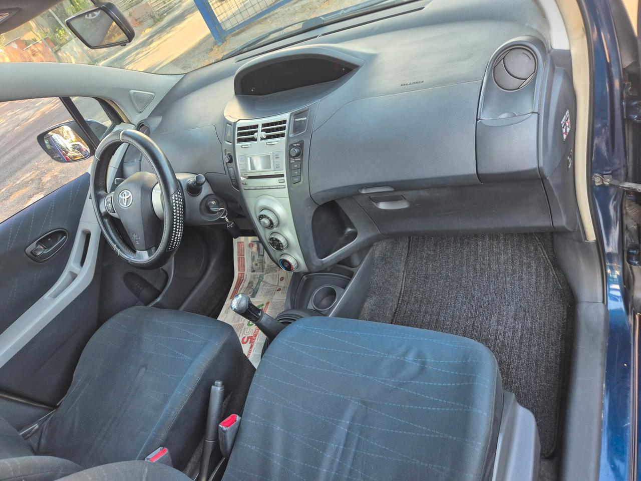 Toyota Yaris 1.0 5 porte Sol