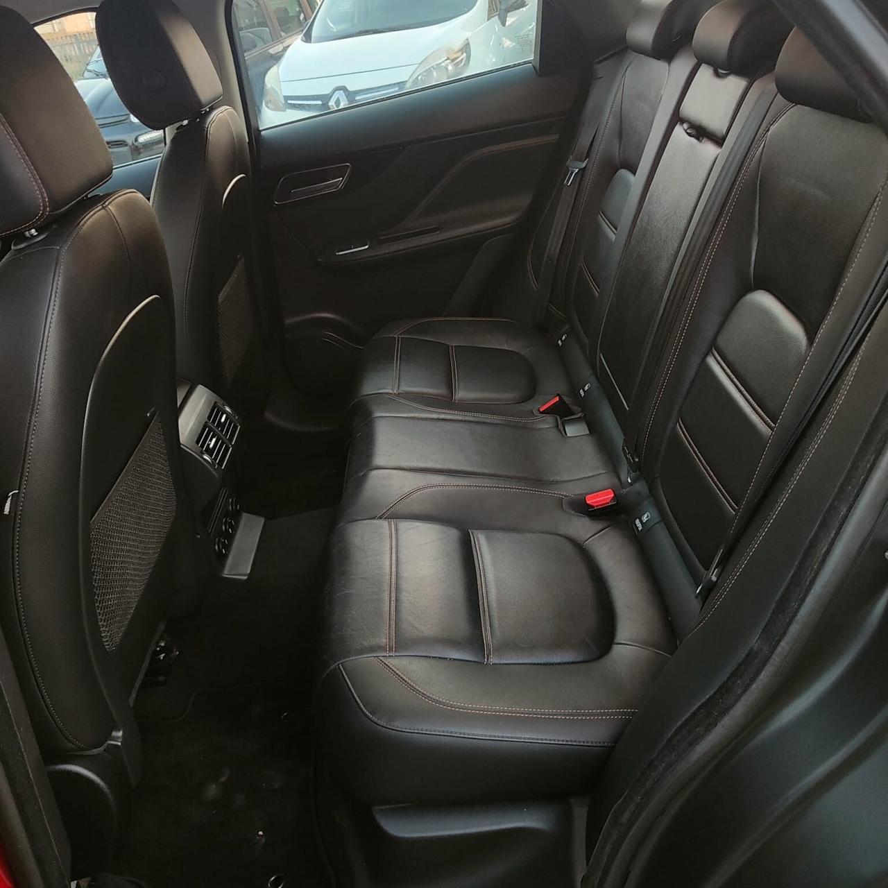 Jaguar F-Pace 2.0 D 180 CV AWD aut. Prestige