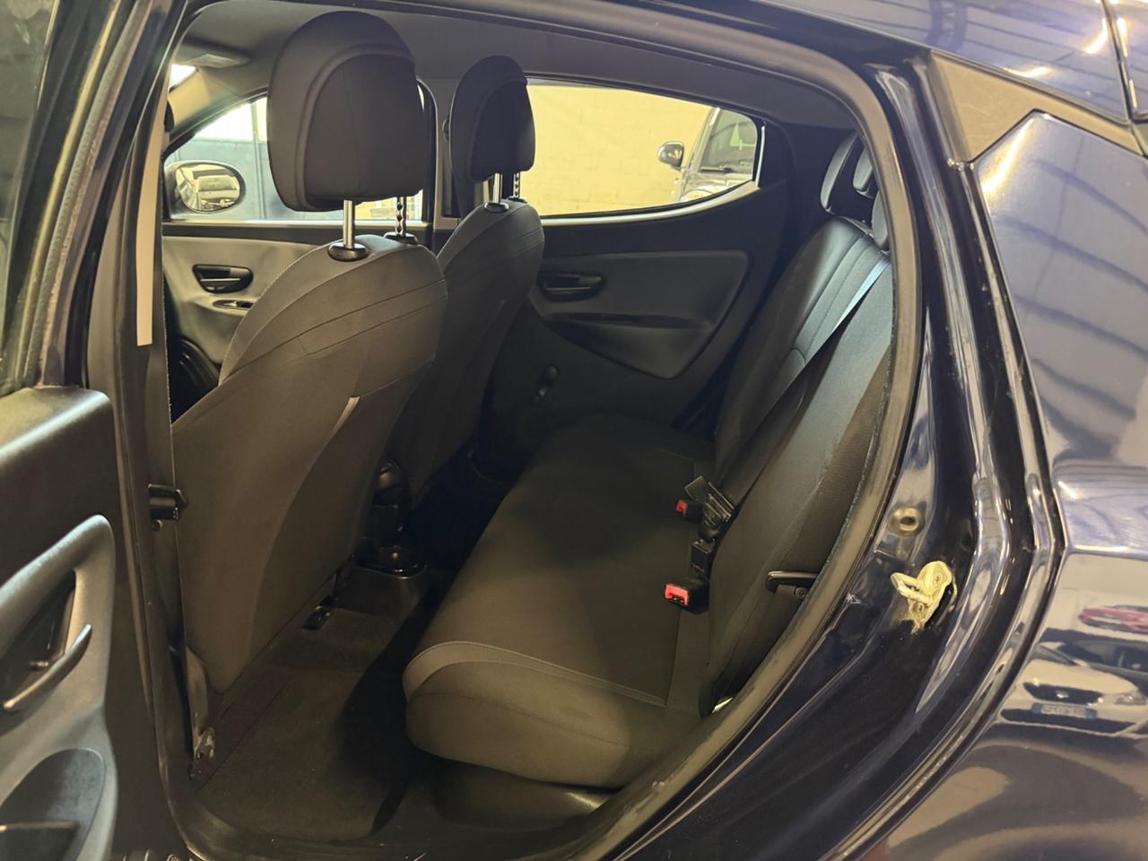 Lancia Ypsilon 1.2 69 CV 5 porte GPL Ecochic Unyca