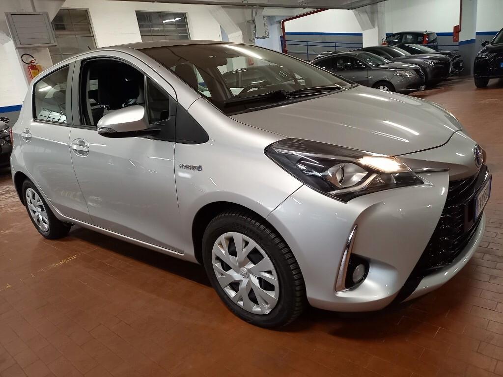 Toyota Yaris 1.5 Hybrid 5 porte Cool