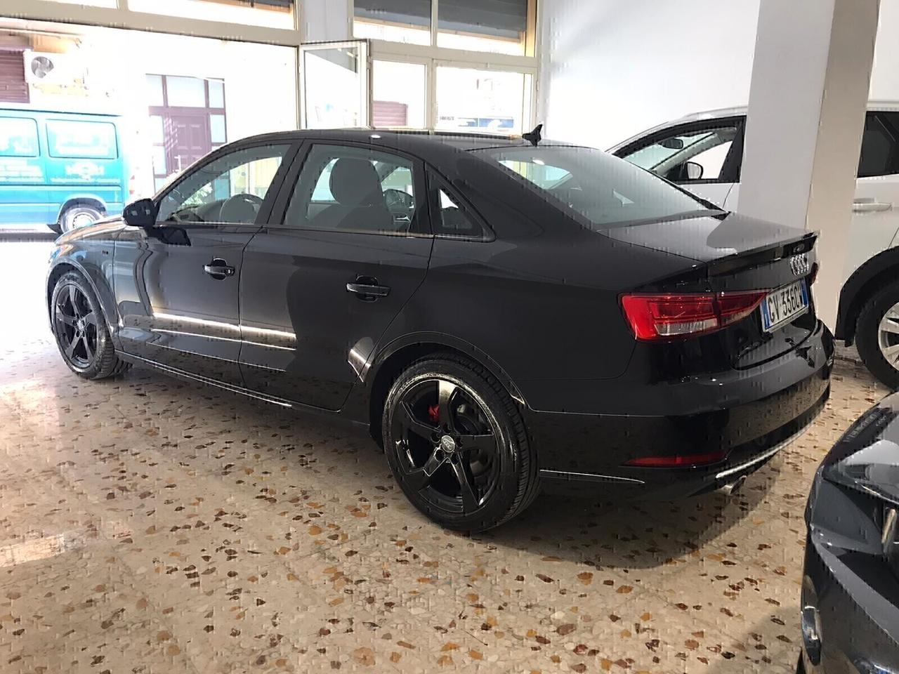Audi A3 TDI S-LINE km 70000 IVA ESPOSTA 7/2019